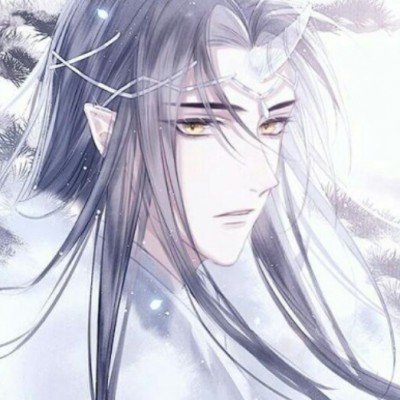 湖北荆州极端降雨：民众乘皮划艇转移